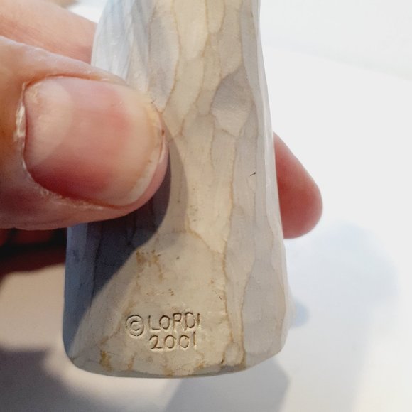 Willow Tree Angel of Remembrance Figurine - Picture 5 of 7